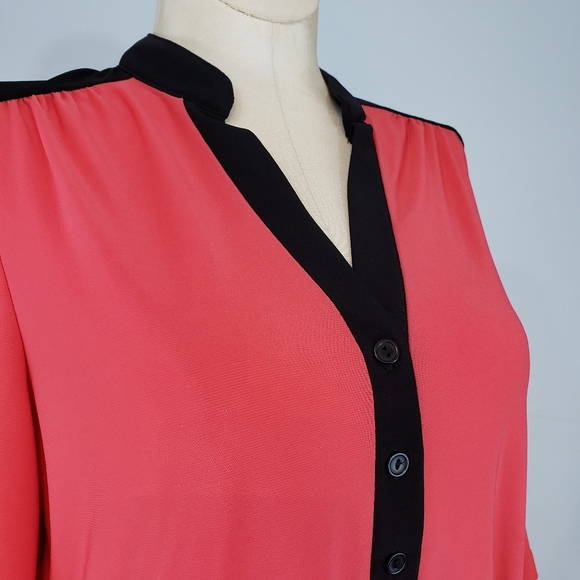 Per Seption short sleeved blouse size Medium - Picture 2 of 6